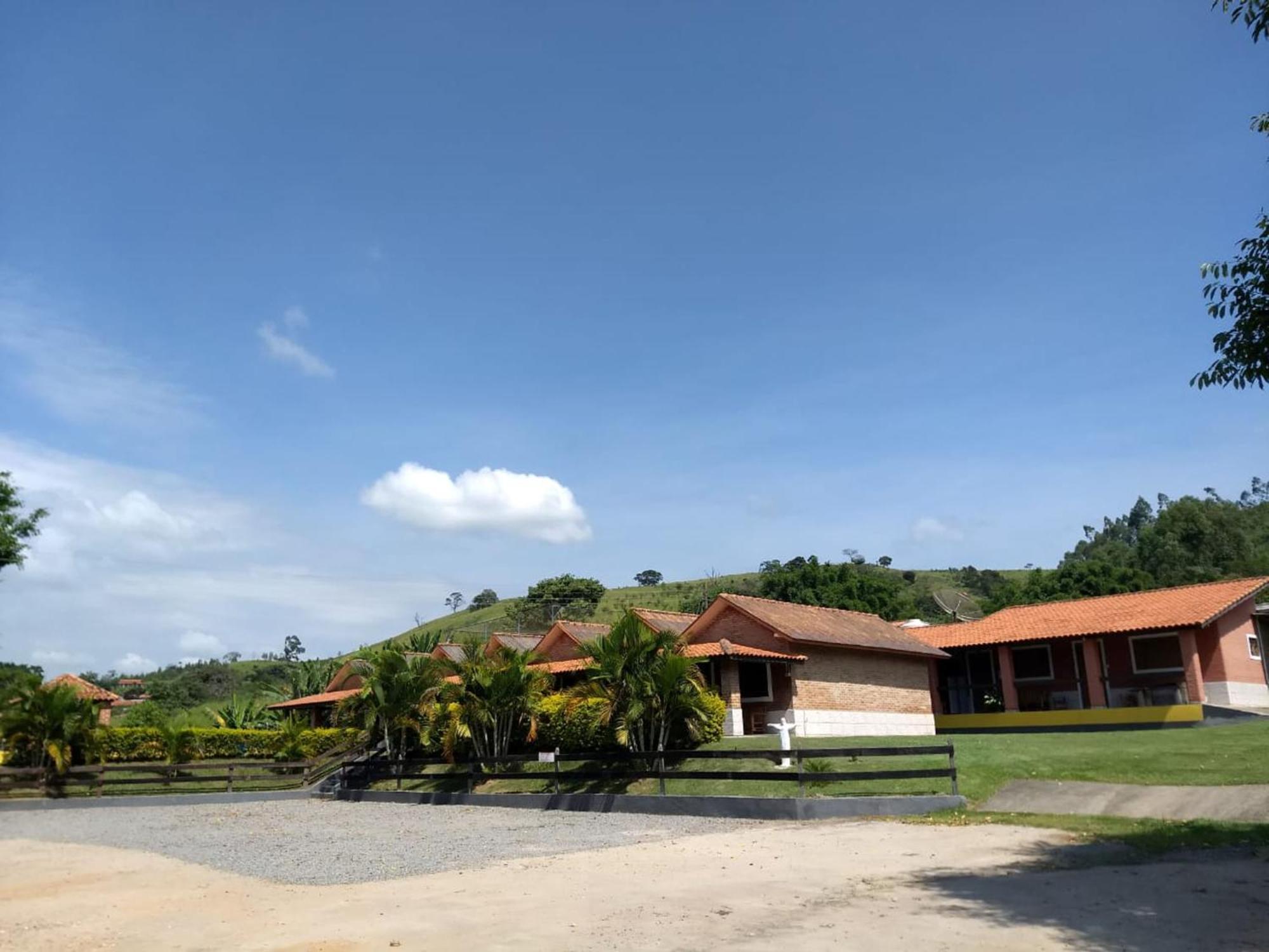 Inn & Pesca Esportiva Fazolin Socorro (Sao Paulo)
